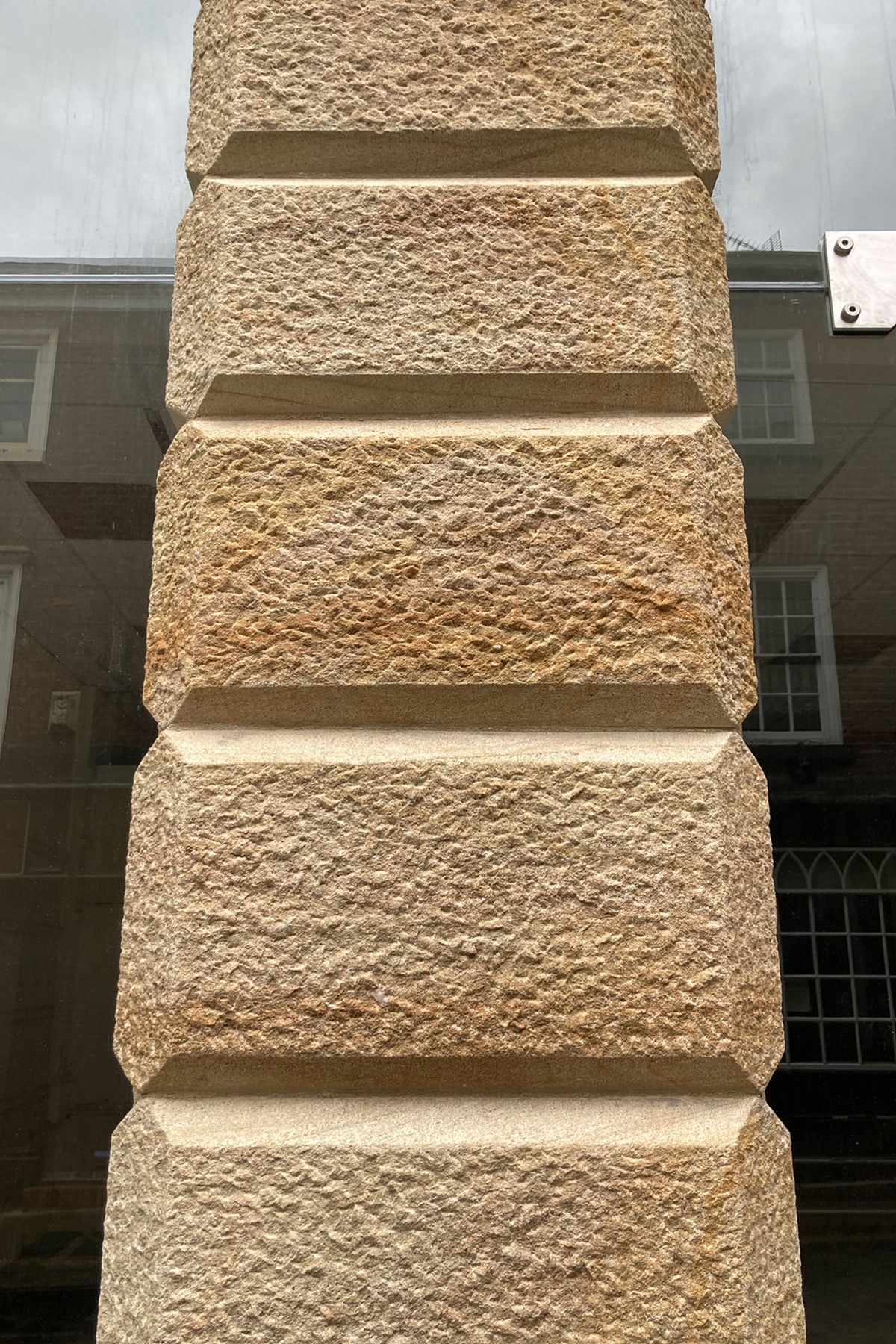Mustard Coworking. External stone masonry. Kelsall Architects.